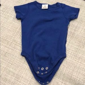 Hanna Andersson blue adjustable length onesie